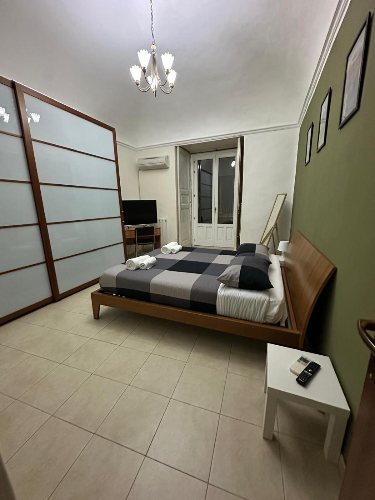 Agata House Hotell Catania Exteriör bild